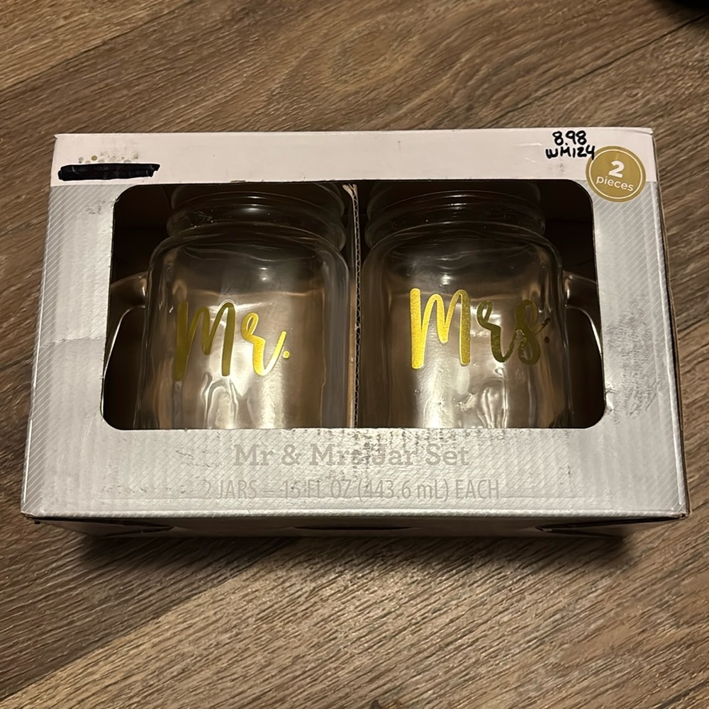 Mr and Mrs mason jars